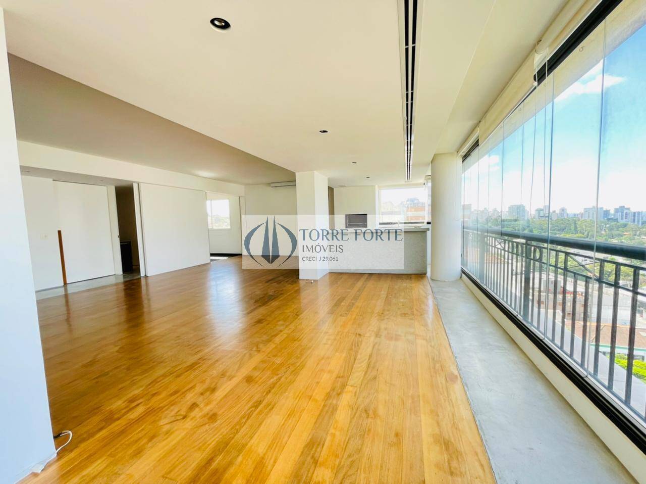 Apartamento para alugar com 3 quartos, 215m² - Foto 3
