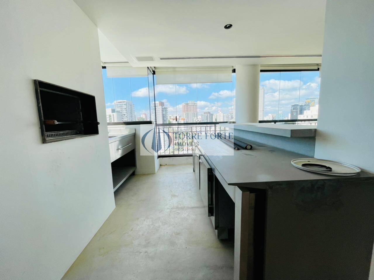 Apartamento para alugar com 3 quartos, 215m² - Foto 7