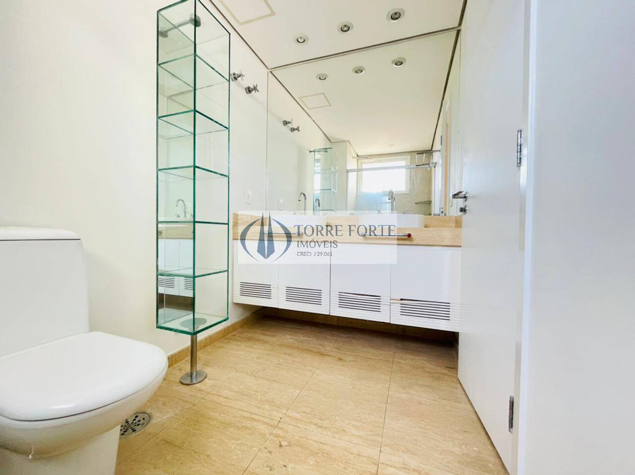 Apartamento para alugar com 3 quartos, 215m² - Foto 12