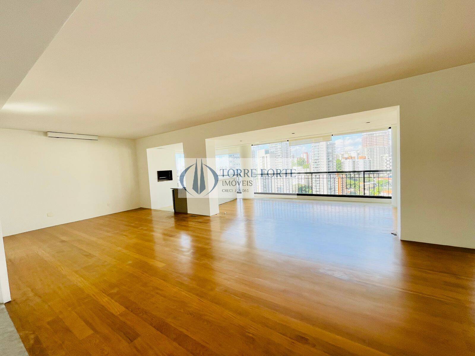 Apartamento para alugar com 3 quartos, 215m² - Foto 18