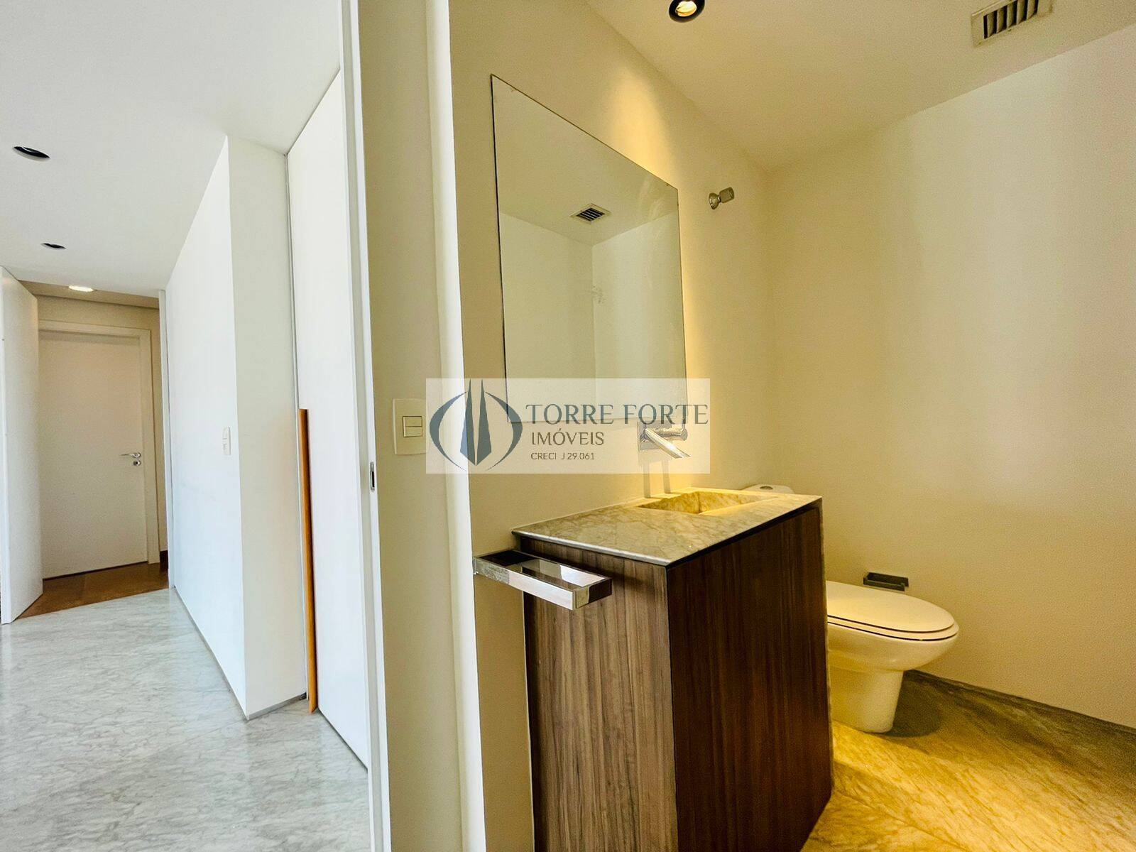 Apartamento para alugar com 3 quartos, 215m² - Foto 19