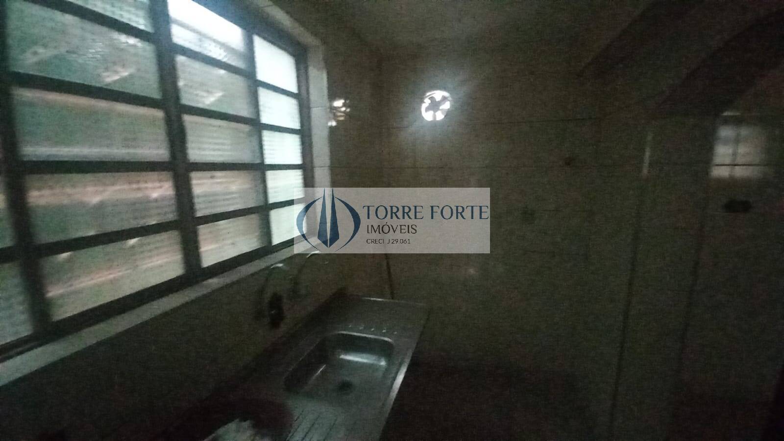 Casa à venda com 5 quartos, 185m² - Foto 37