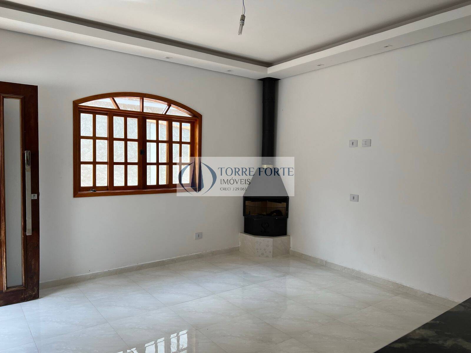 Casa à venda com 3 quartos, 102m² - Foto 5