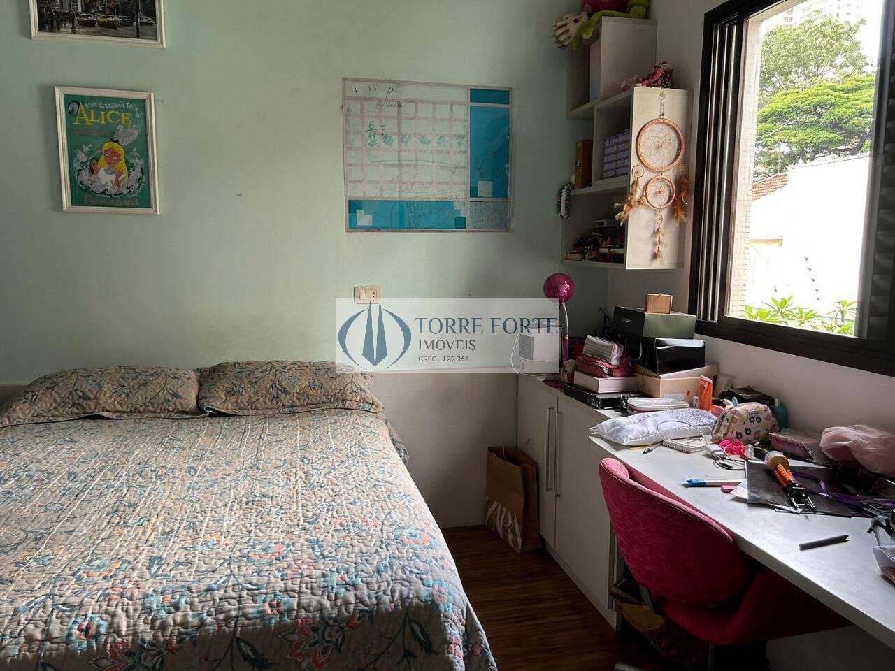 Apartamento à venda com 3 quartos, 186m² - Foto 15