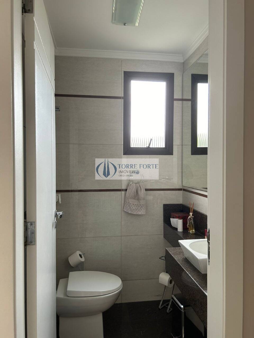 Apartamento à venda com 3 quartos, 186m² - Foto 19