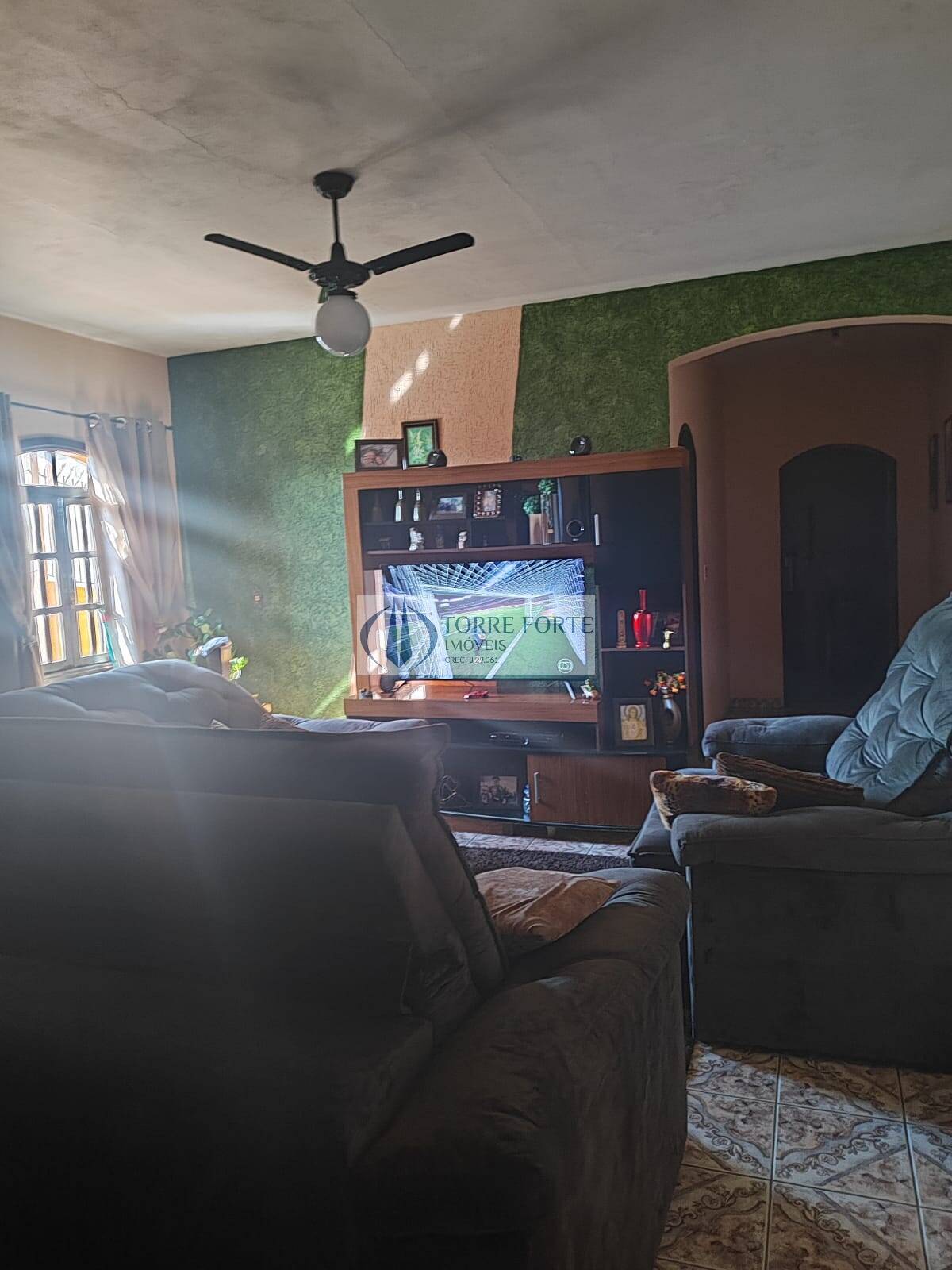 Casa à venda com 4 quartos, 380m² - Foto 5