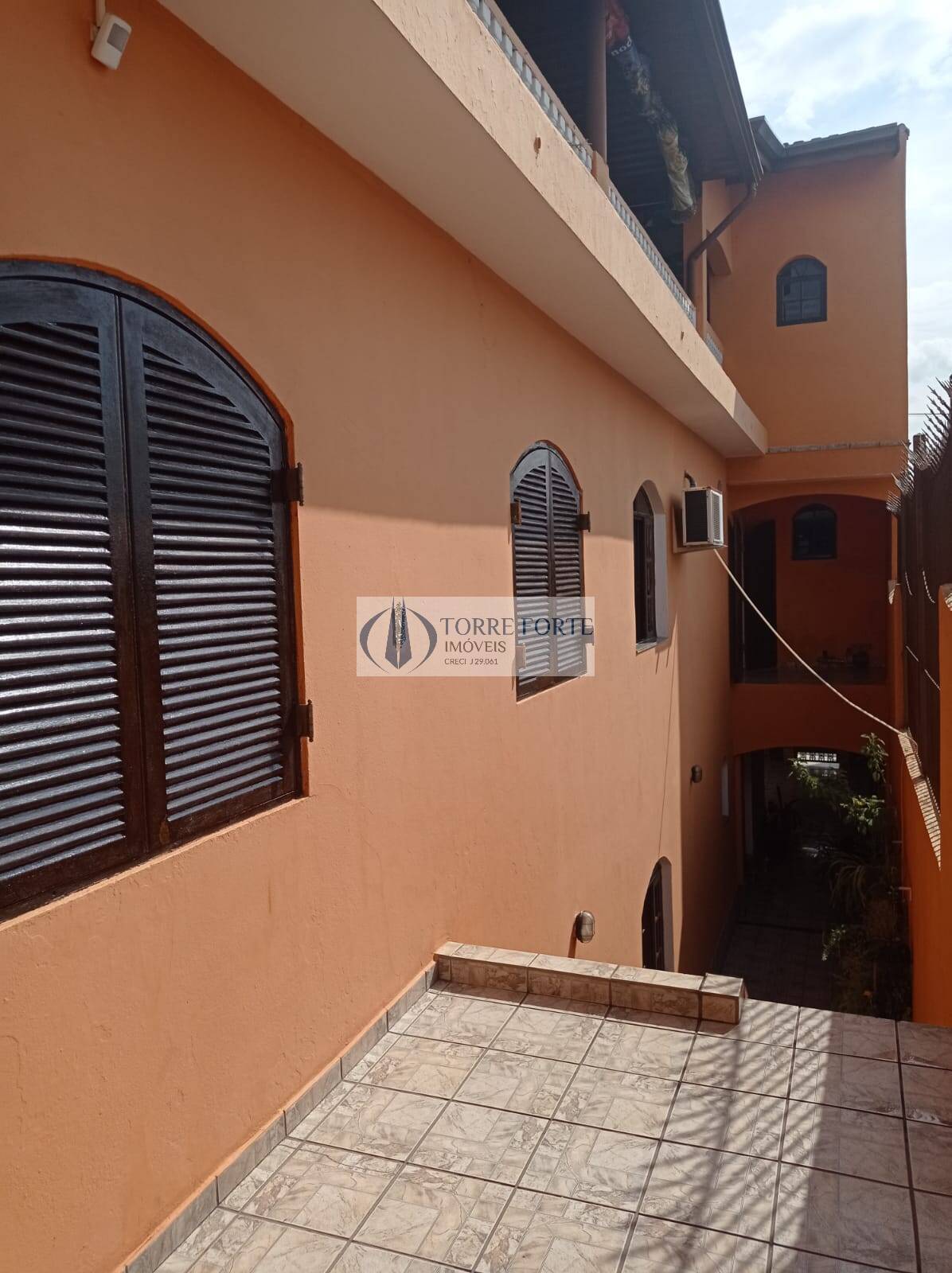 Casa à venda com 4 quartos, 380m² - Foto 21