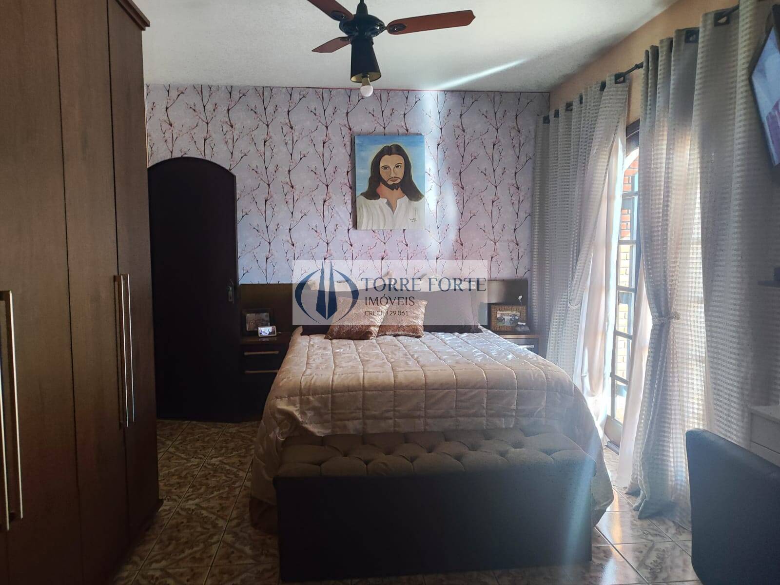 Casa à venda com 4 quartos, 380m² - Foto 12