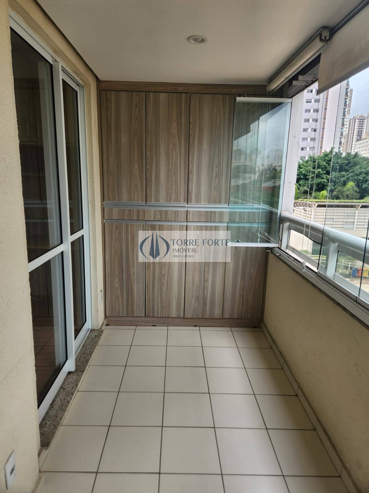 Apartamento à venda com 3 quartos, 126m² - Foto 3