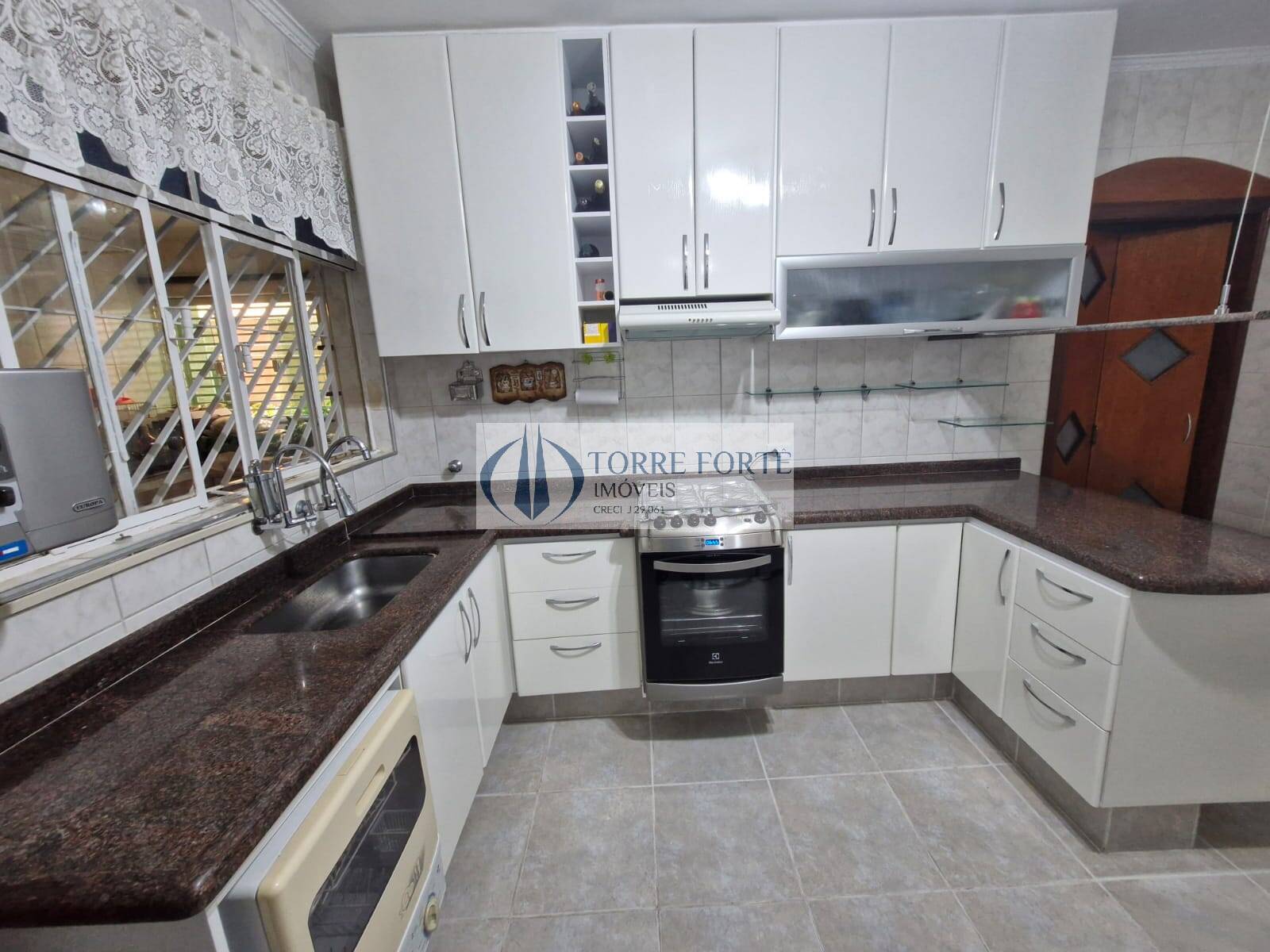 Sobrado à venda com 5 quartos, 380m² - Foto 31