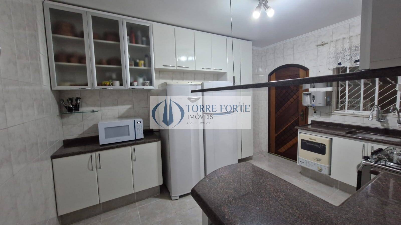 Sobrado à venda com 5 quartos, 380m² - Foto 32