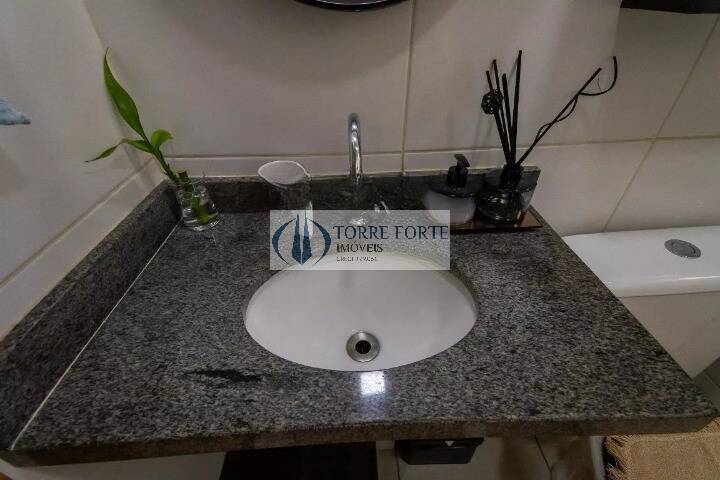 Apartamento à venda com 2 quartos, 48m² - Foto 30