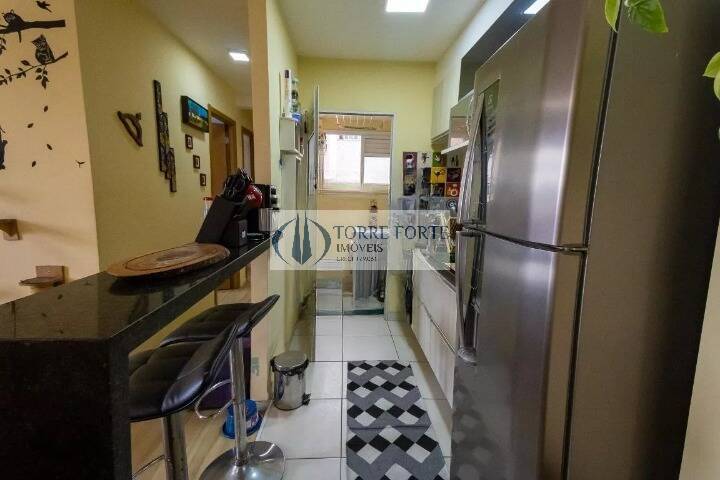 Apartamento à venda com 2 quartos, 48m² - Foto 17