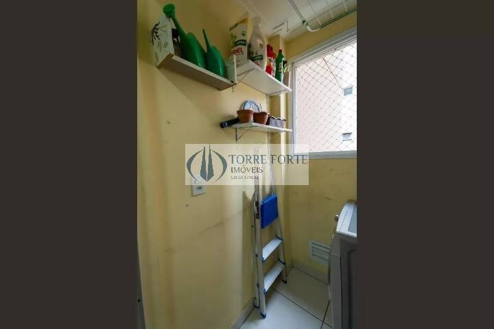Apartamento à venda com 2 quartos, 48m² - Foto 18