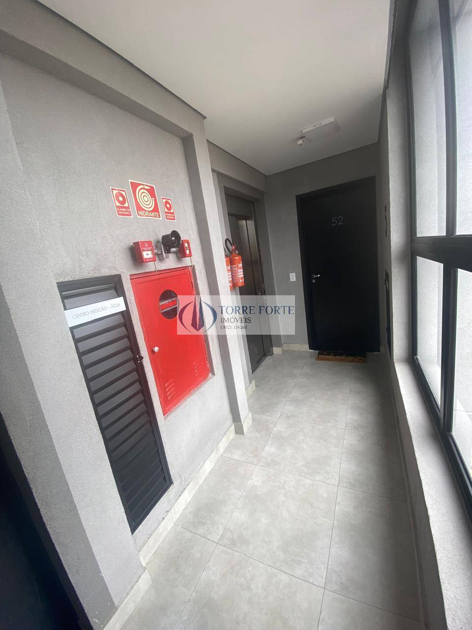 Apartamento à venda com 2 quartos, 56m² - Foto 17