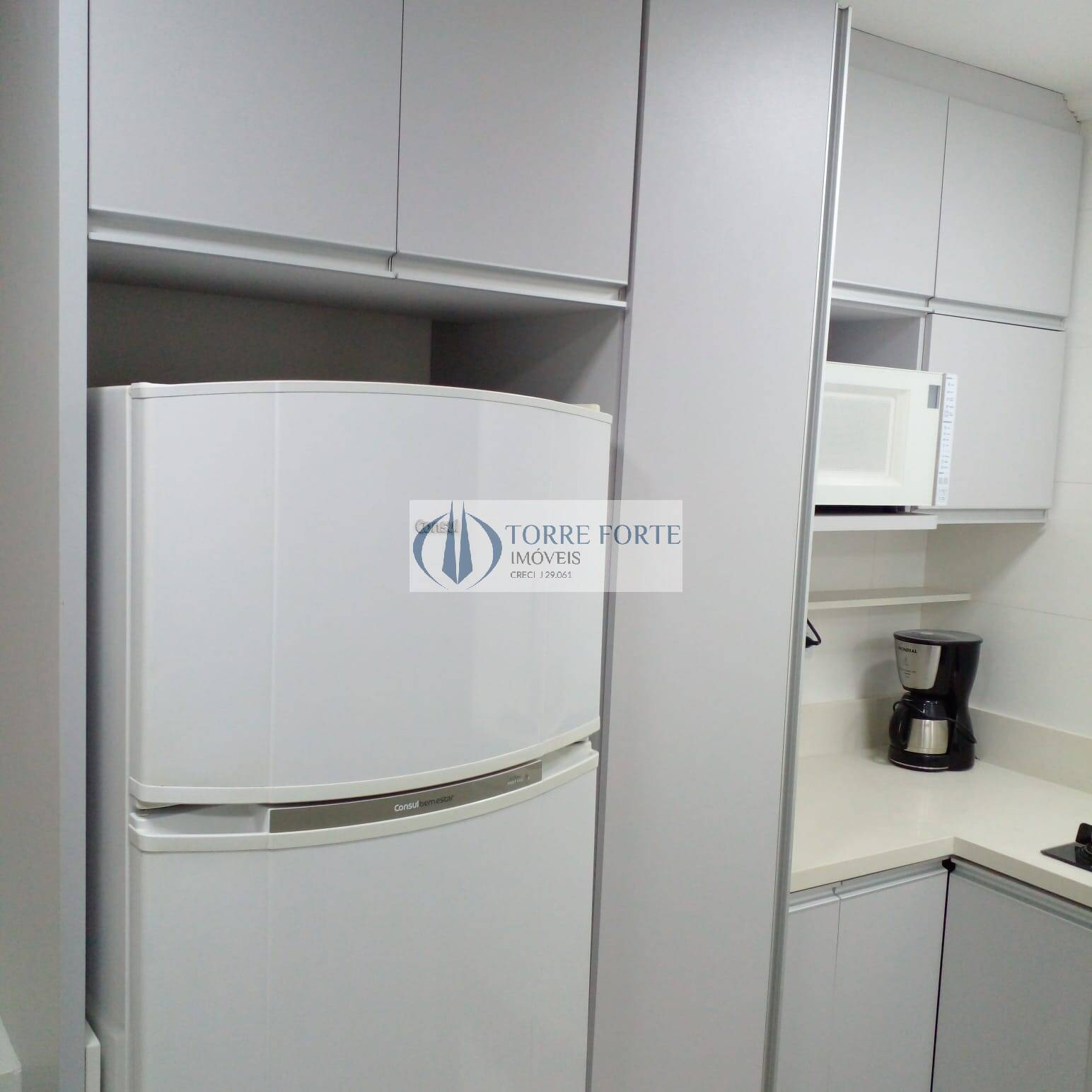 Apartamento à venda com 2 quartos, 45m² - Foto 2