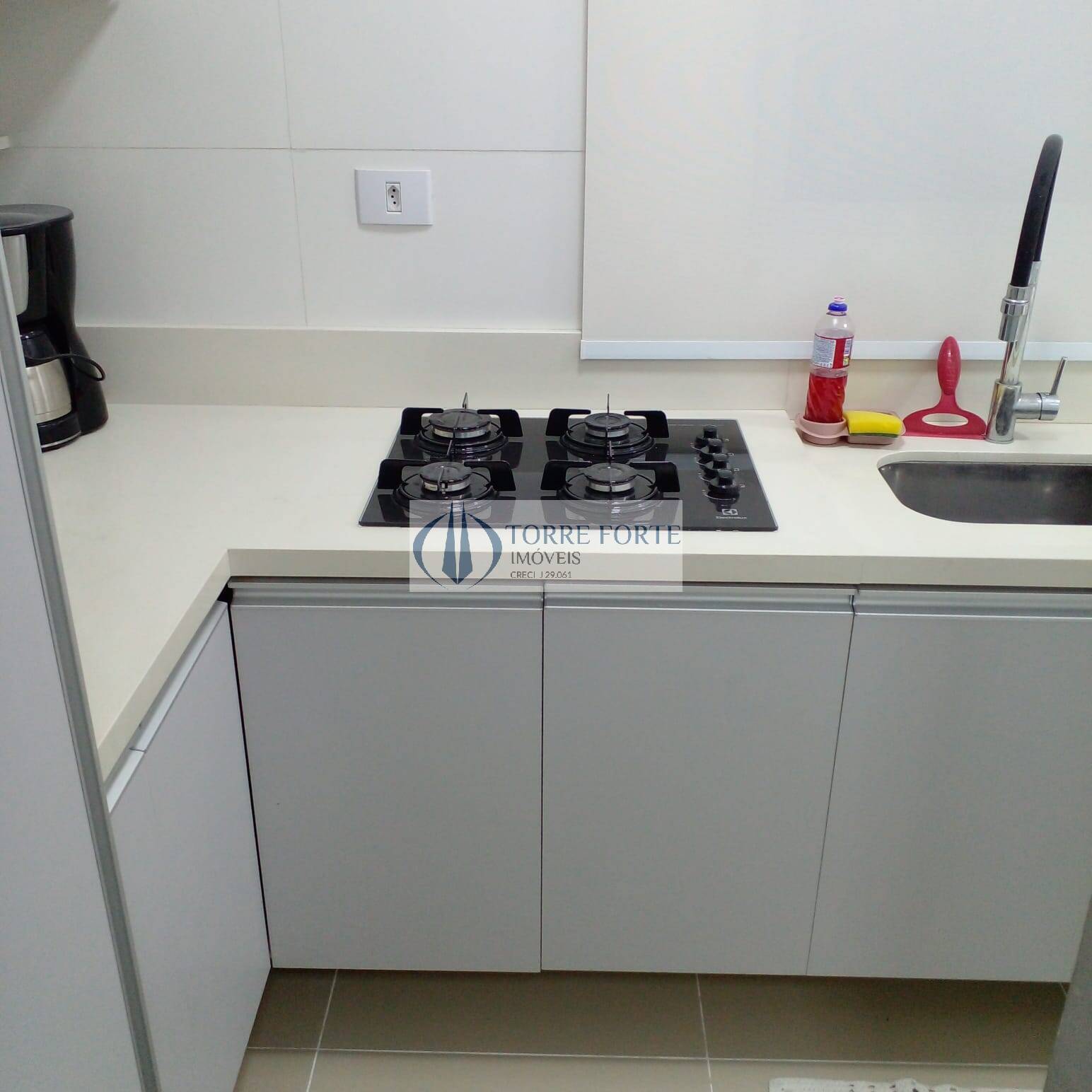 Apartamento à venda com 2 quartos, 45m² - Foto 3