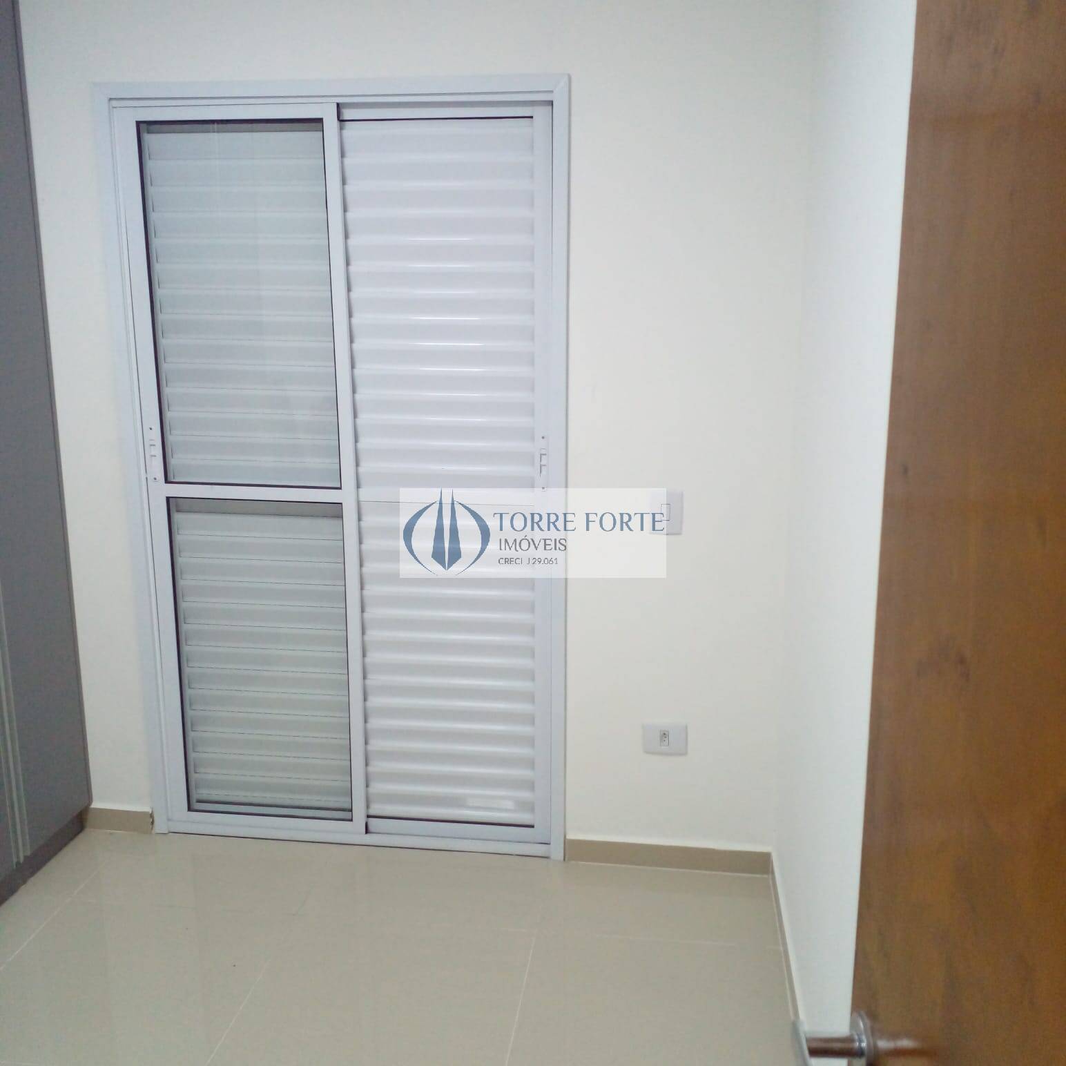 Apartamento à venda com 2 quartos, 45m² - Foto 11