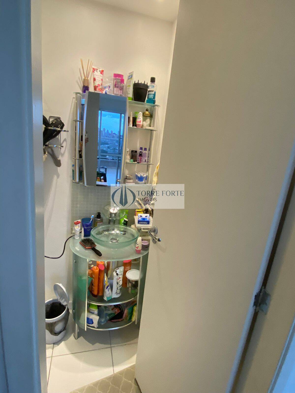 Apartamento à venda com 1 quarto, 62m² - Foto 19