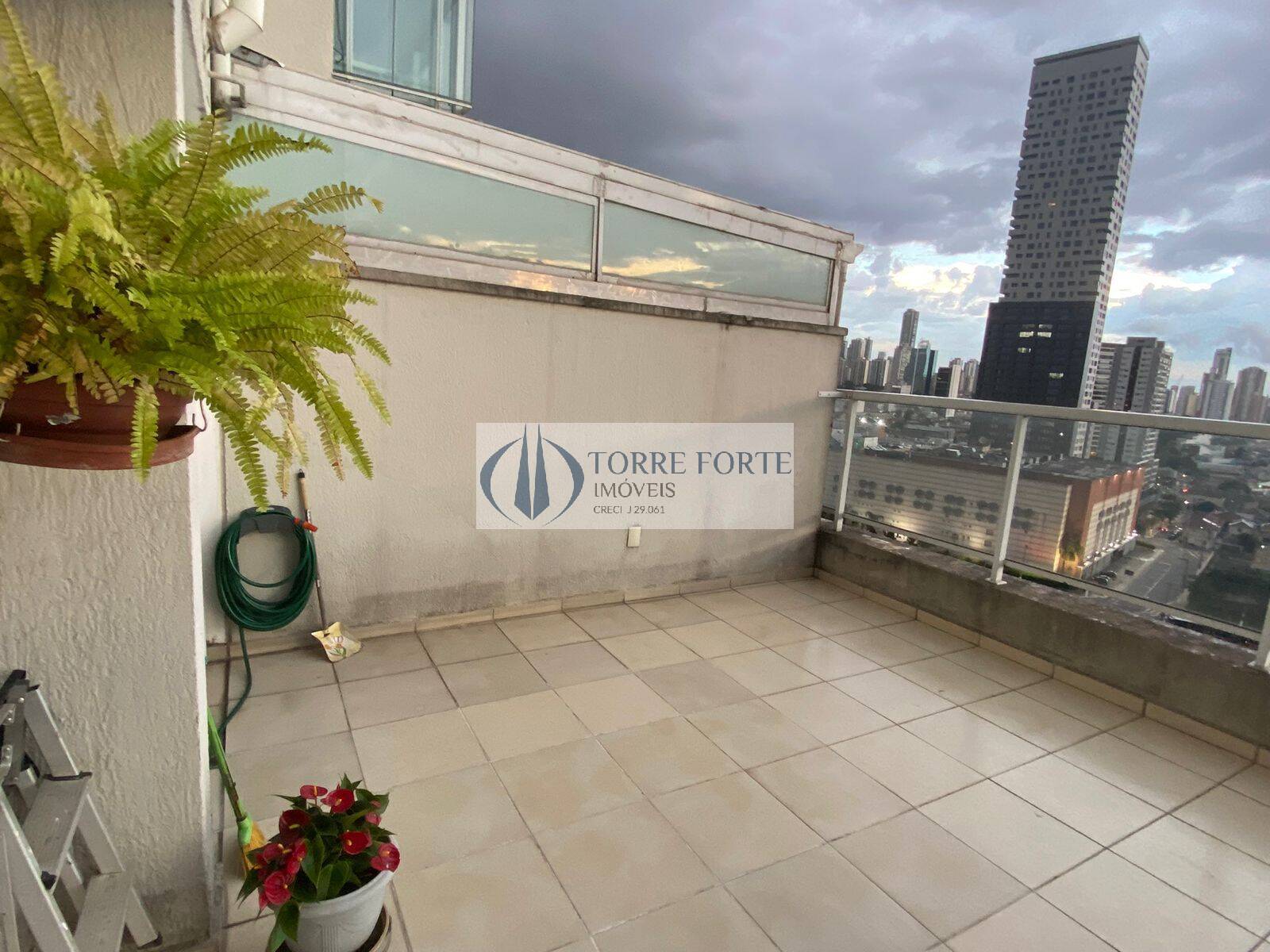 Apartamento à venda com 1 quarto, 62m² - Foto 21