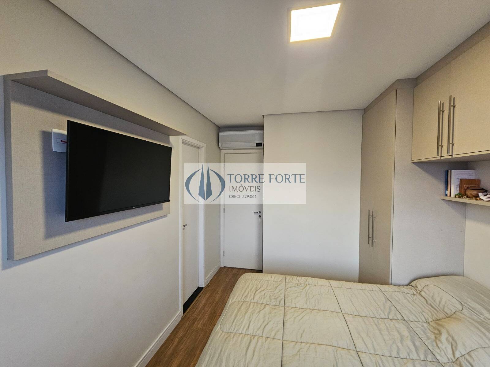 Apartamento à venda com 2 quartos, 72m² - Foto 12