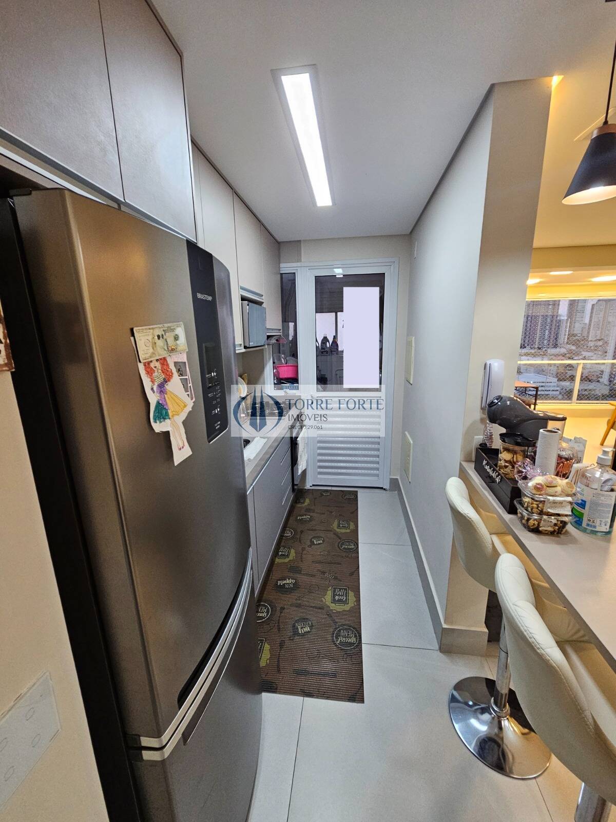 Apartamento à venda com 2 quartos, 72m² - Foto 7