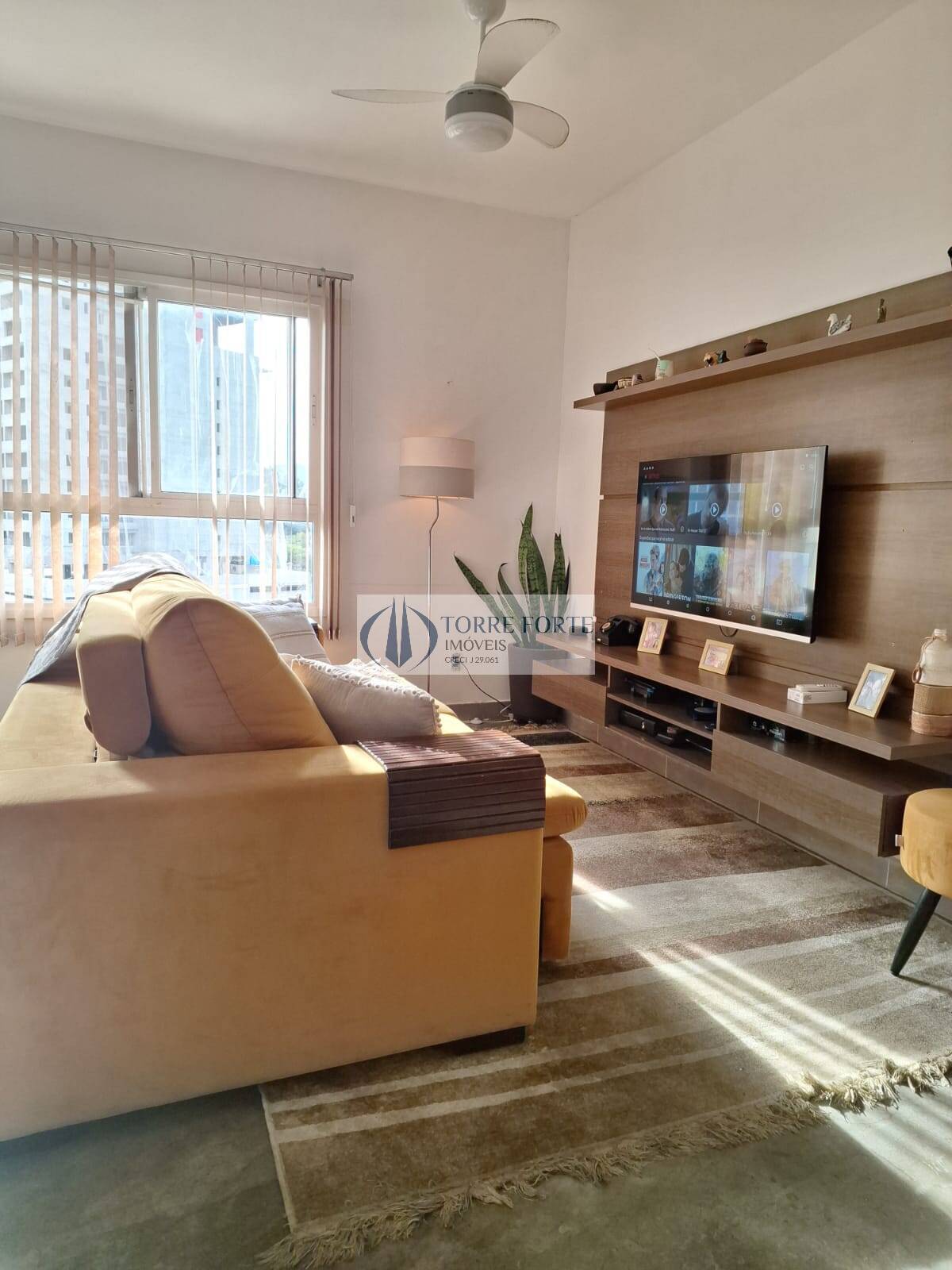 Apartamento à venda com 2 quartos, 62m² - Foto 3