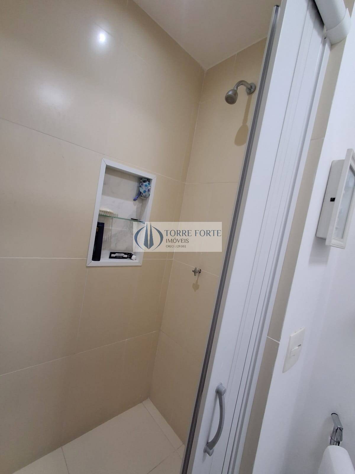 Apartamento à venda com 2 quartos, 62m² - Foto 16