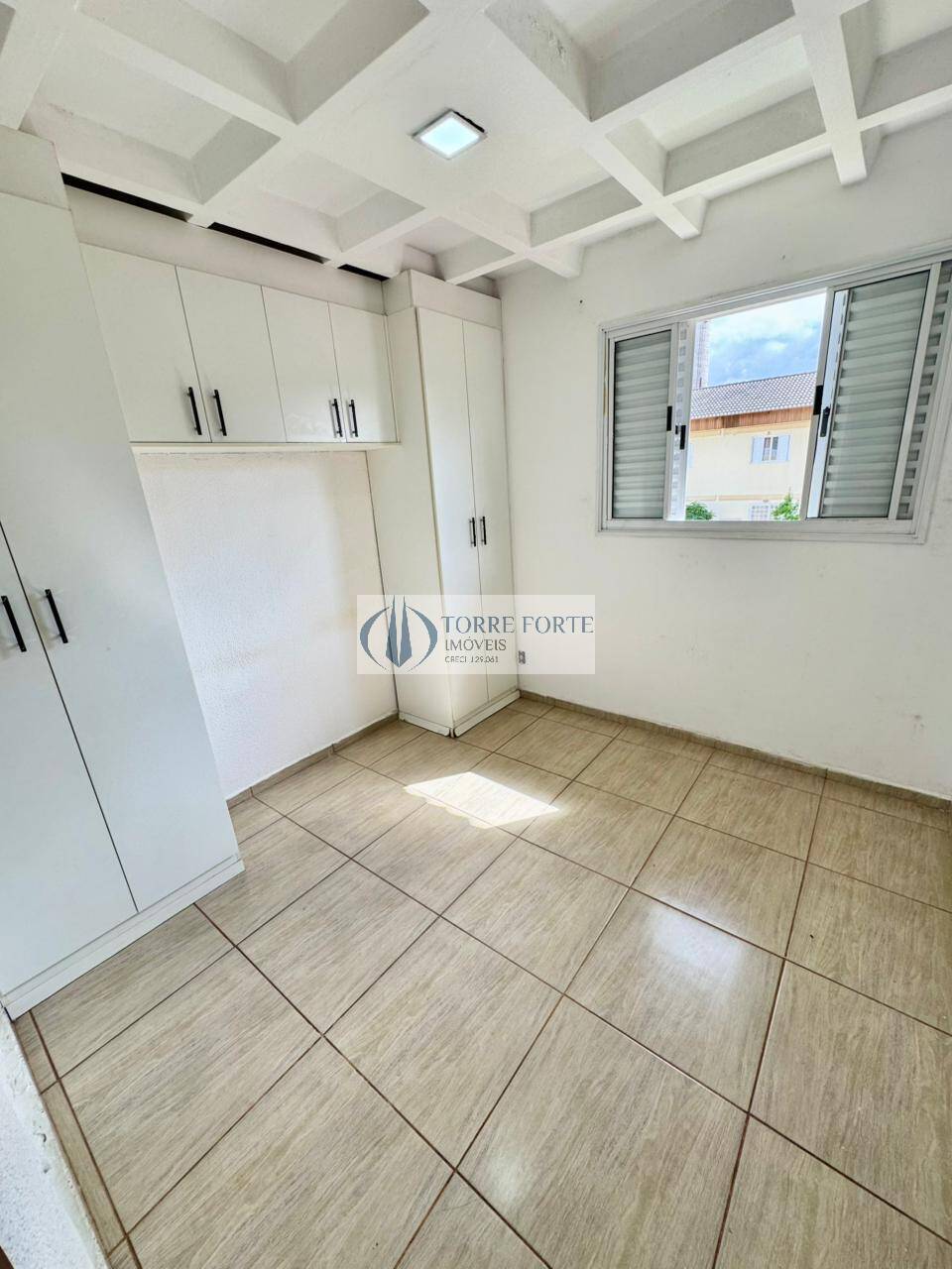 Casa à venda com 2 quartos, 56m² - Foto 5