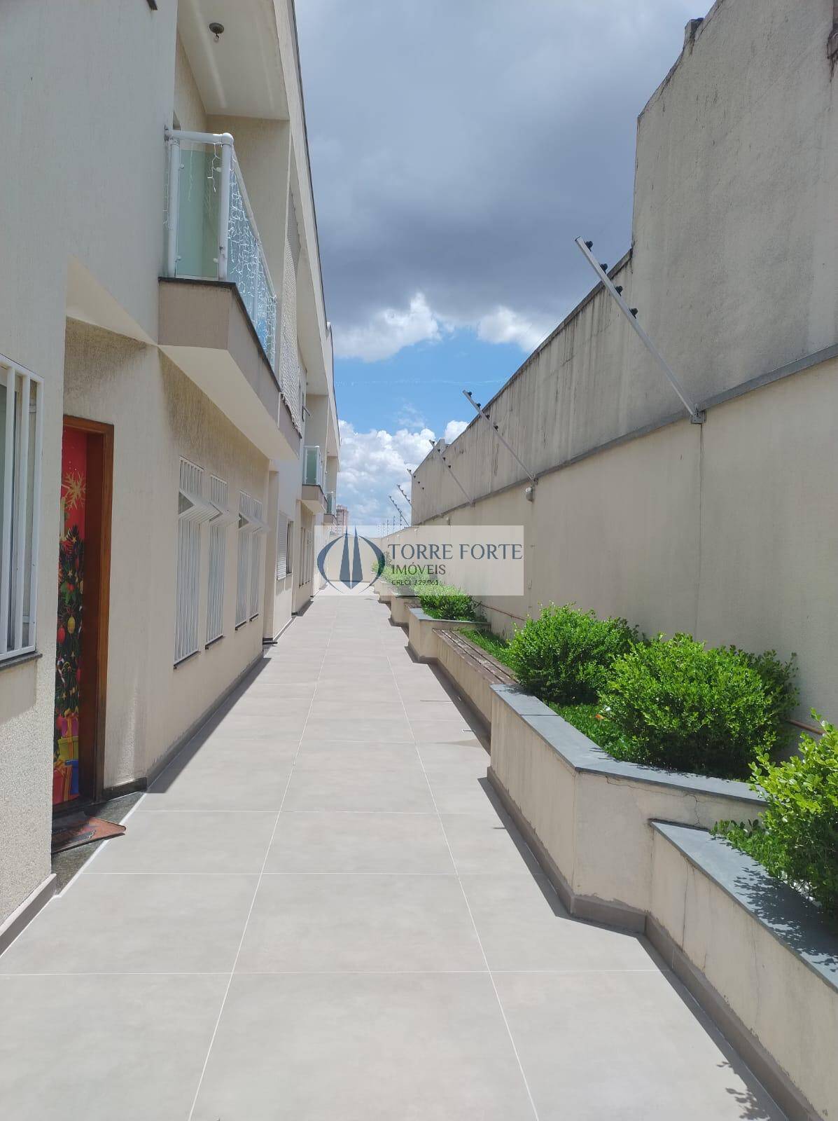 Casa à venda com 3 quartos, 152m² - Foto 3