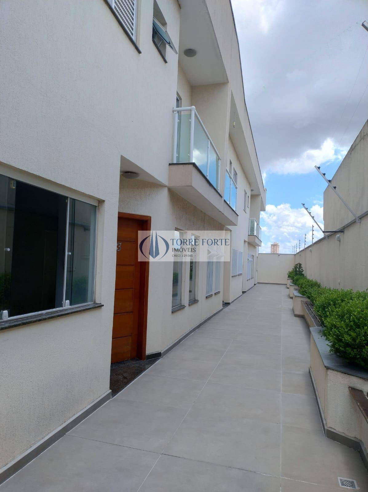 Casa à venda com 3 quartos, 152m² - Foto 2