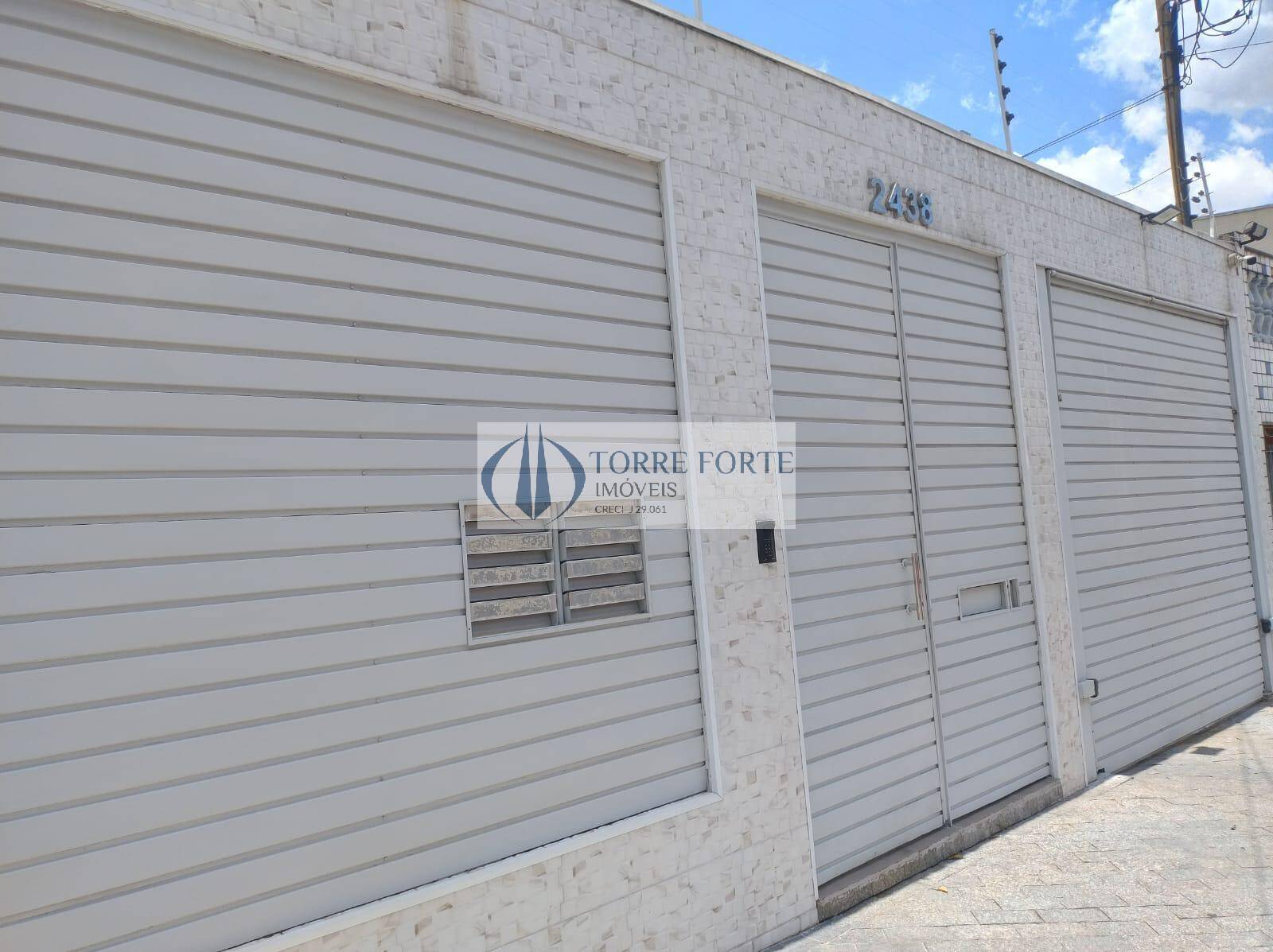 Casa à venda com 3 quartos, 152m² - Foto 27