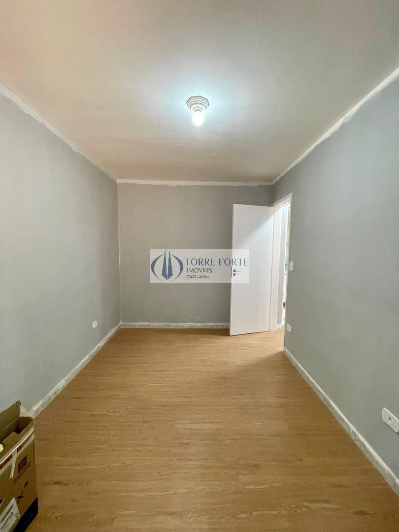Apartamento à venda com 2 quartos, 60m² - Foto 4