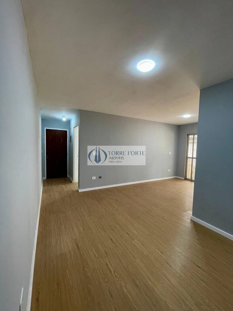 Apartamento à venda com 2 quartos, 60m² - Foto 2