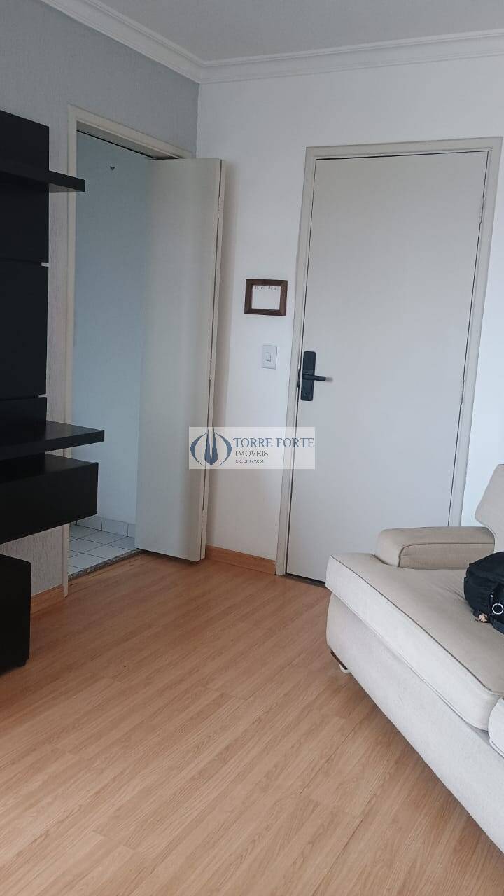 Apartamento à venda com 3 quartos, 60m² - Foto 1