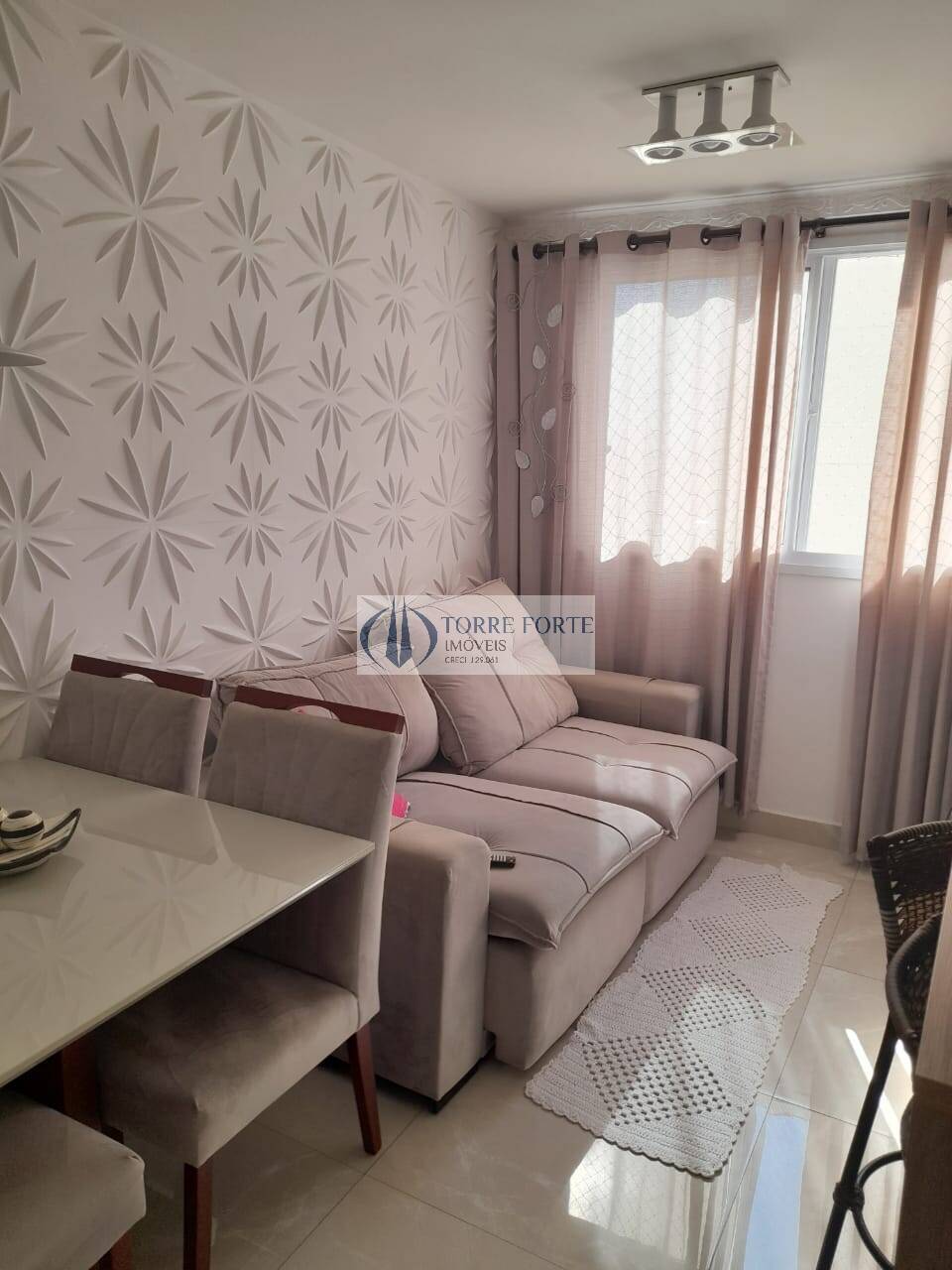 Apartamento à venda com 2 quartos, 50m² - Foto 1