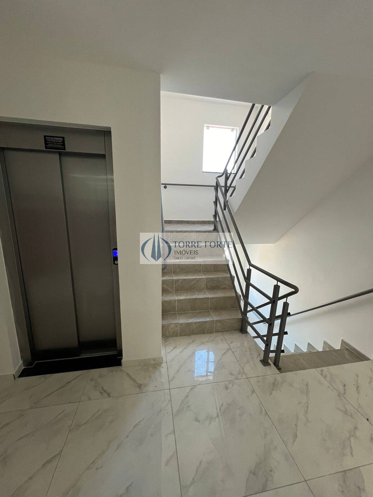 Apartamento à venda com 2 quartos, 39m² - Foto 5