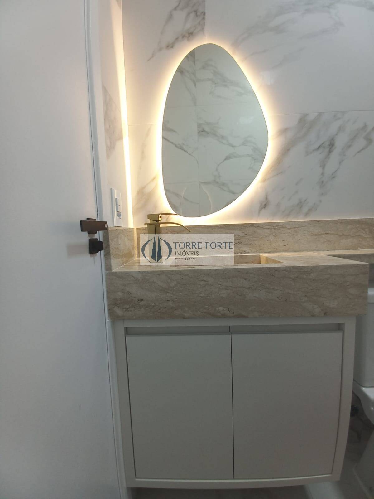 Casa à venda com 3 quartos, 107m² - Foto 14