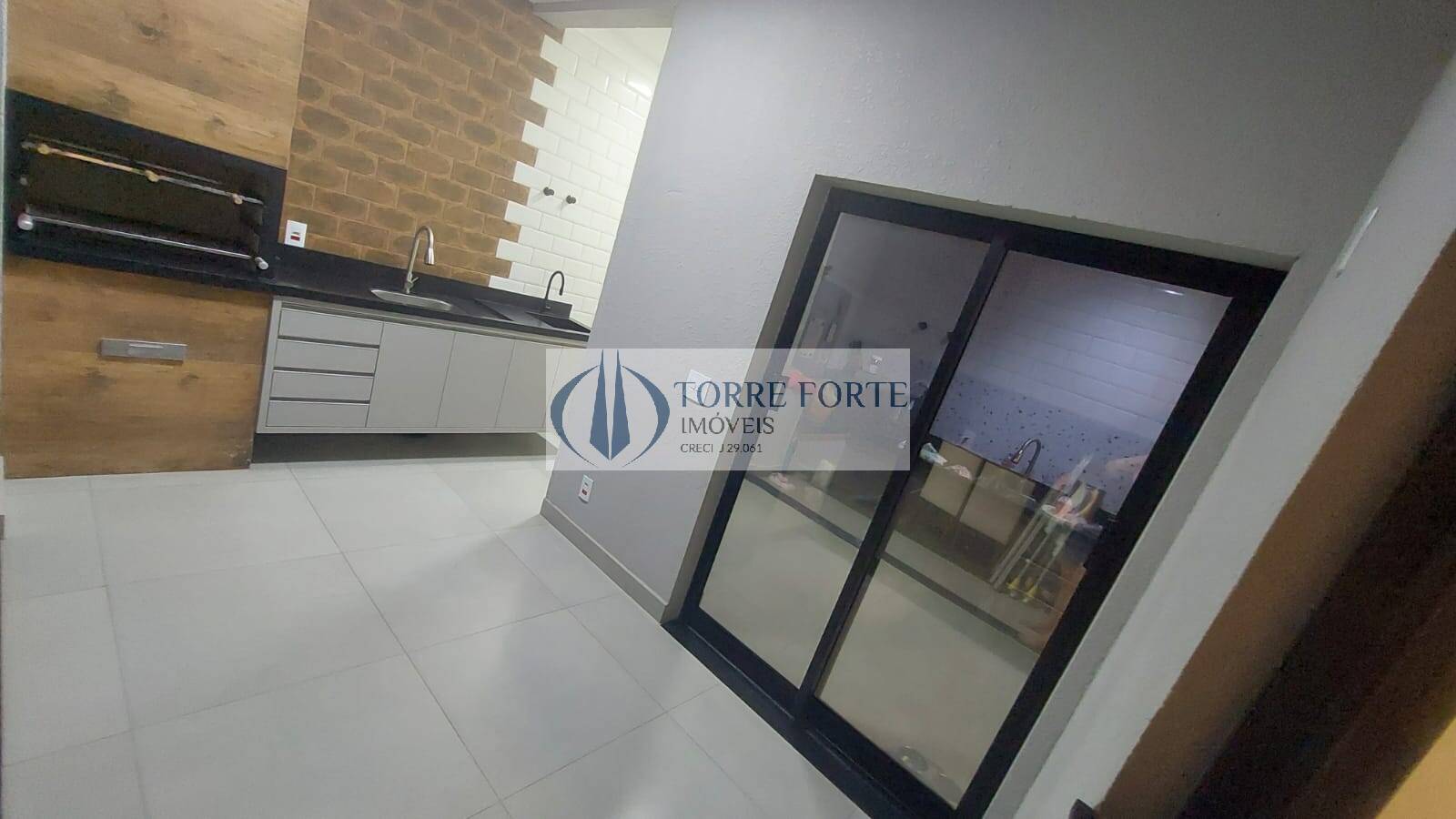 Casa à venda com 3 quartos, 107m² - Foto 12