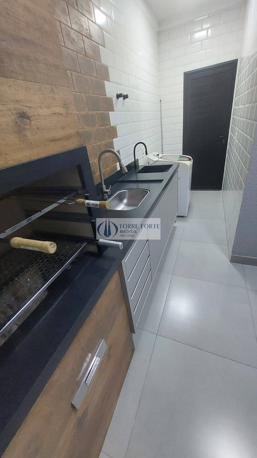 Casa à venda com 3 quartos, 107m² - Foto 2