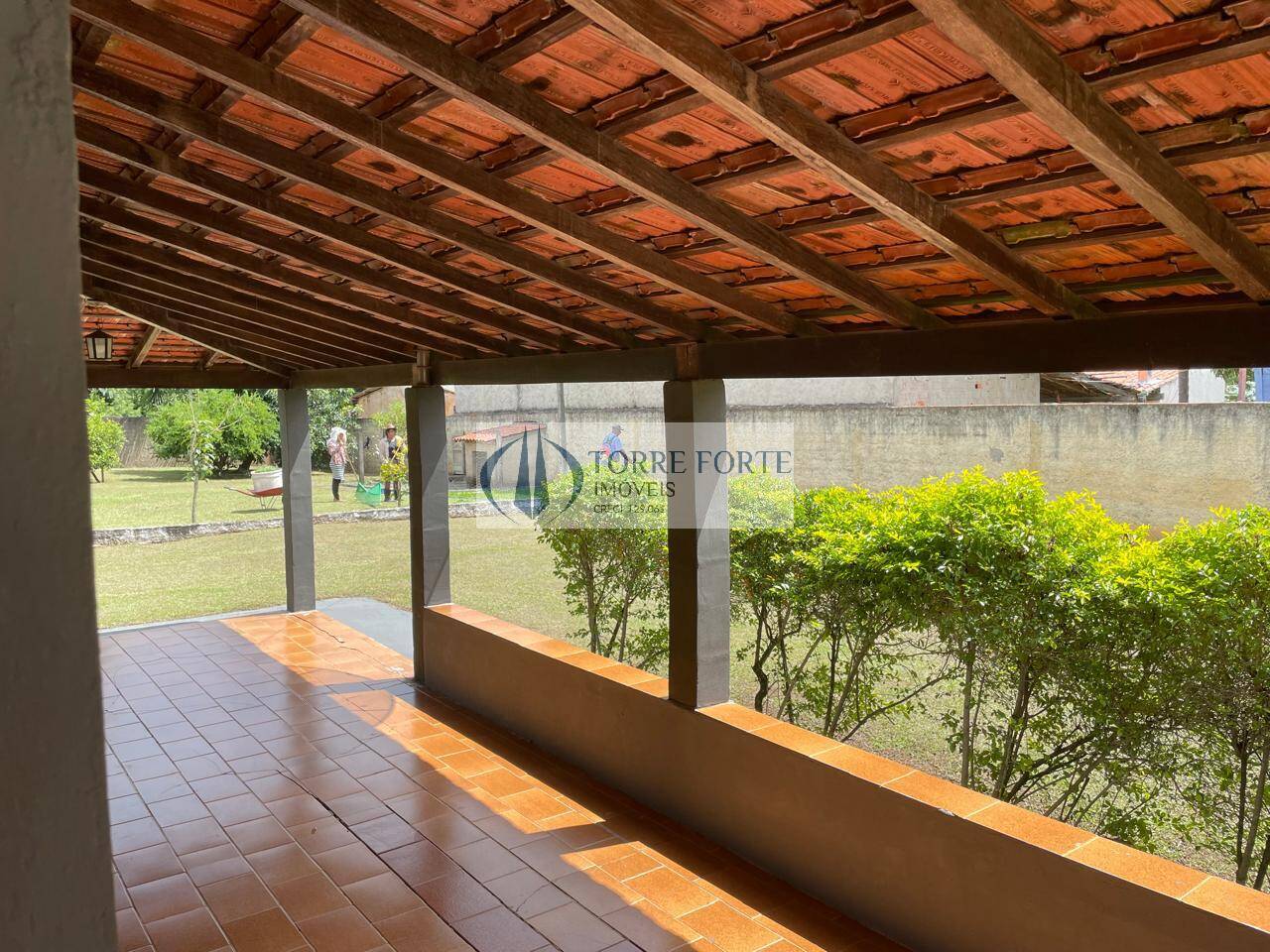 Casa à venda com 2 quartos, 300m² - Foto 10