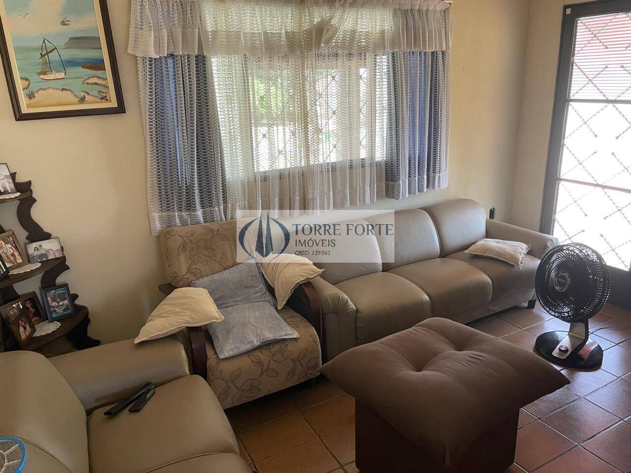 Casa à venda com 2 quartos, 300m² - Foto 8
