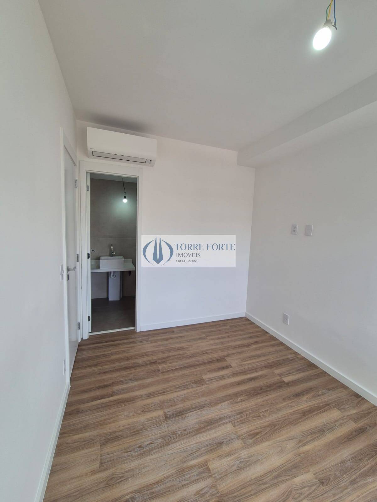 Apartamento à venda com 3 quartos, 139m² - Foto 13