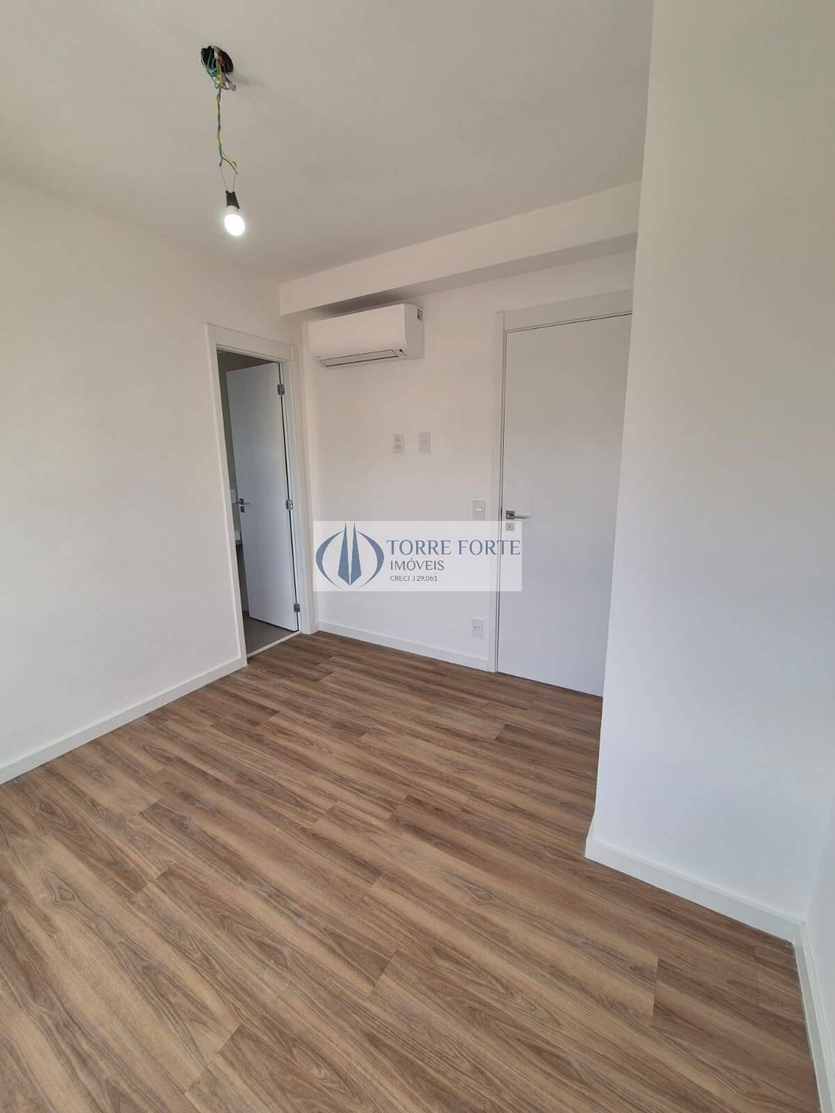 Apartamento à venda com 3 quartos, 139m² - Foto 18