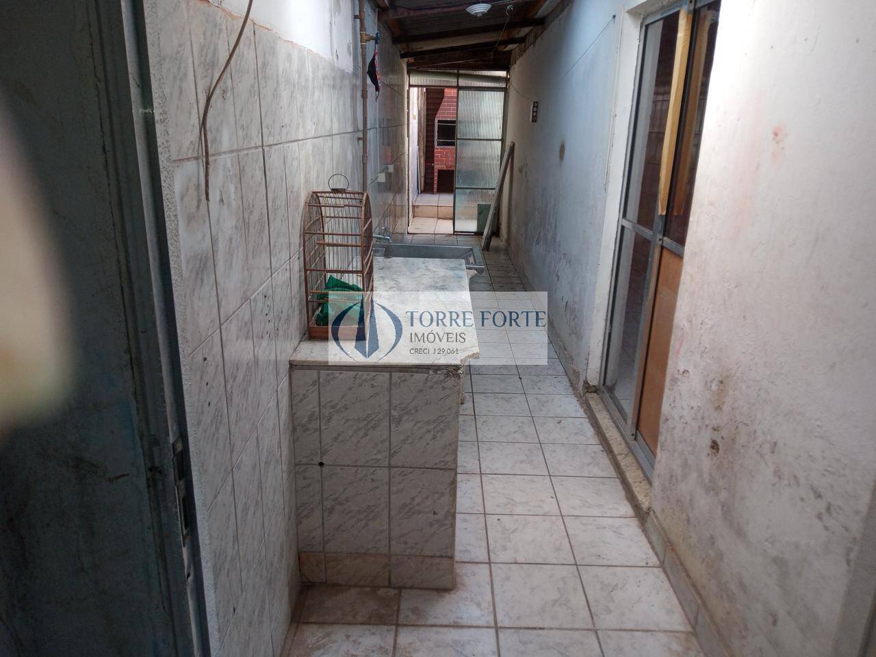 Casa à venda com 3 quartos, 152m² - Foto 2