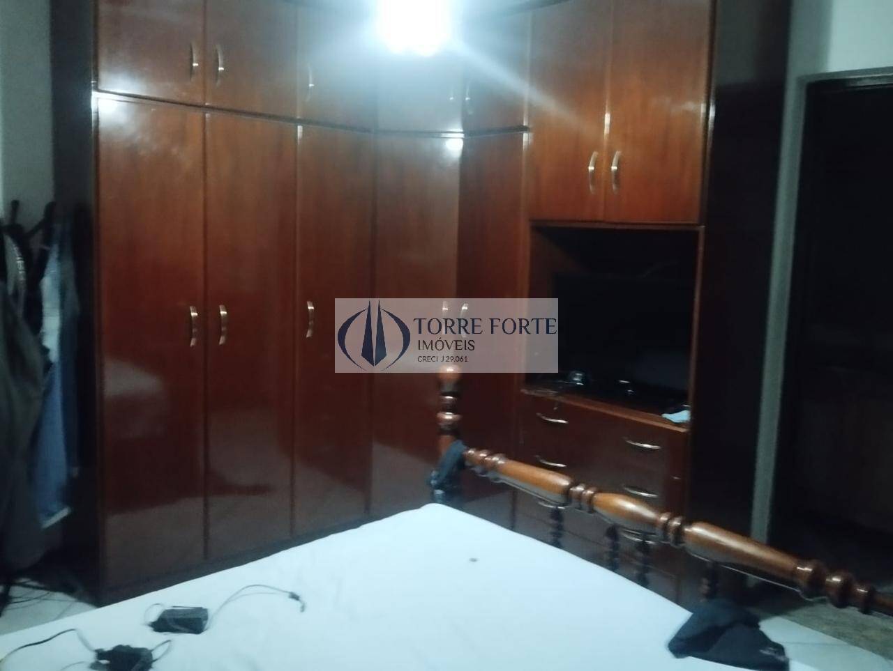 Casa à venda com 3 quartos, 200m² - Foto 7