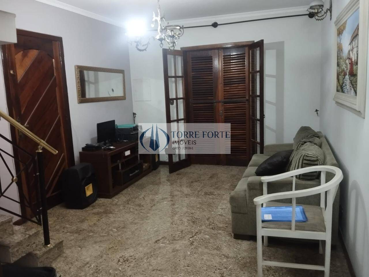 Casa à venda com 3 quartos, 200m² - Foto 2