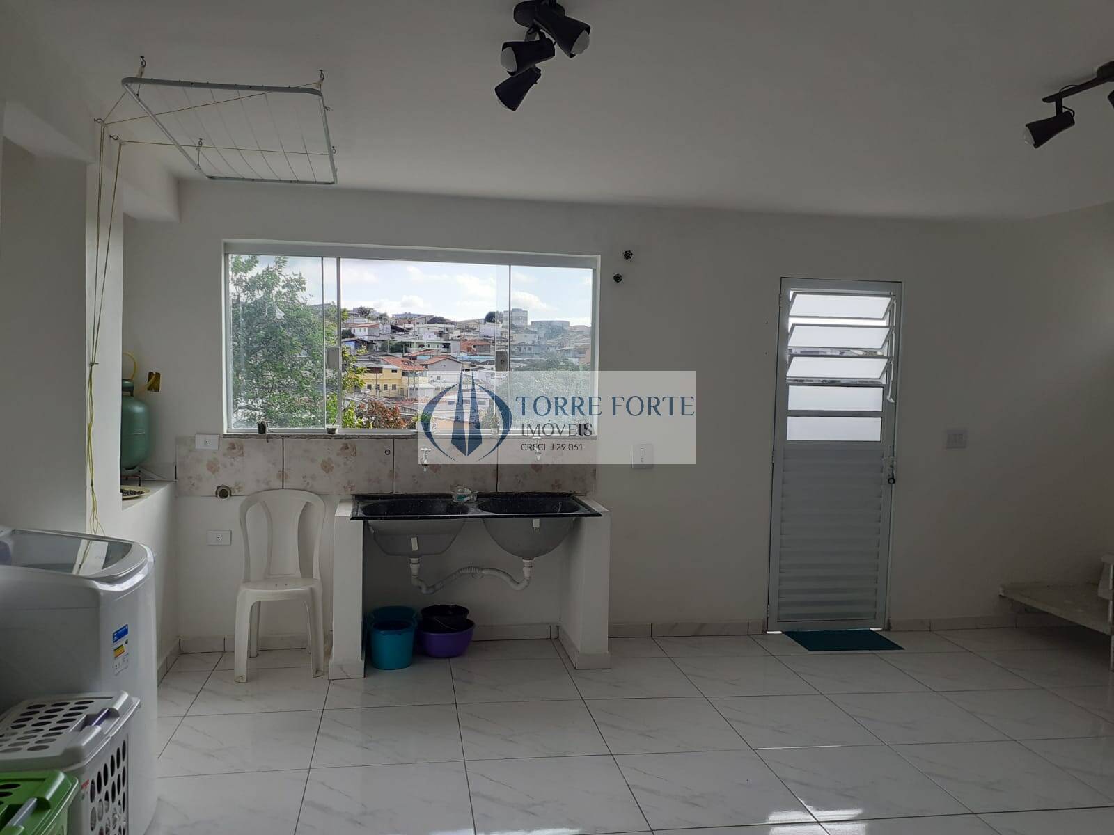 Casa à venda com 4 quartos, 300m² - Foto 23