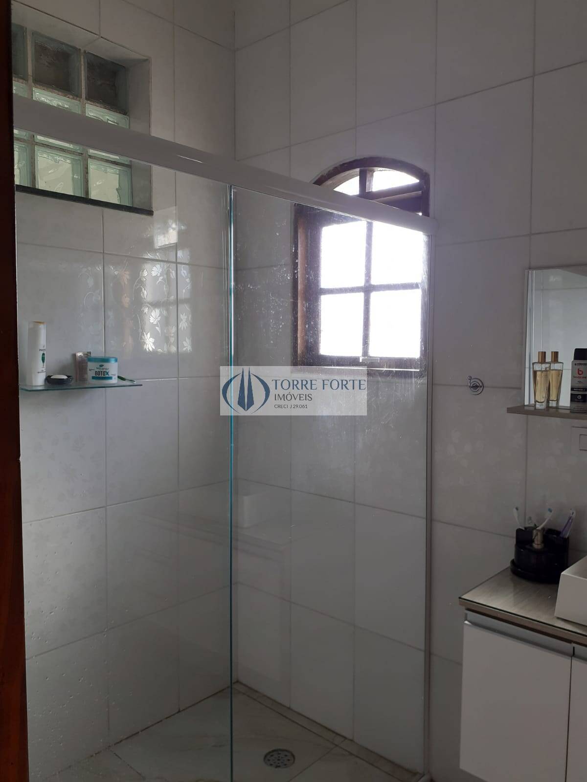 Casa à venda com 4 quartos, 300m² - Foto 16