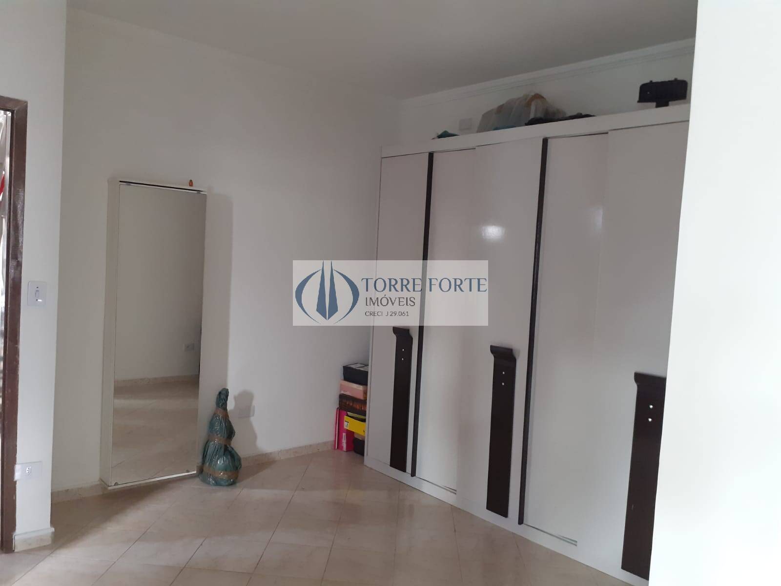 Casa à venda com 4 quartos, 300m² - Foto 14